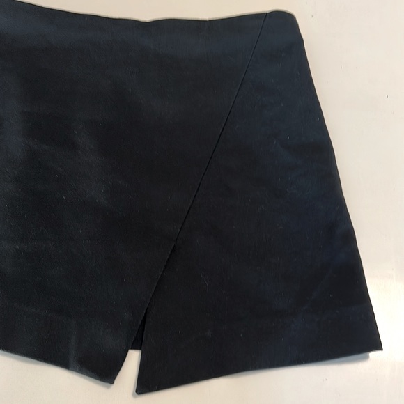 Zara black mini skirt - Picture 3 of 12